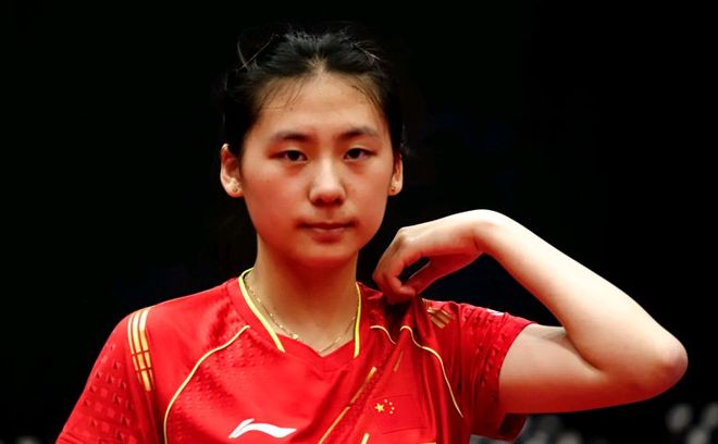 而覃予萱显 而覃予萱显