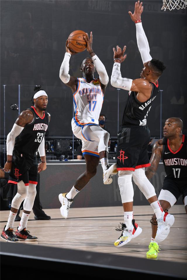 孙颖莎和王 孙颖莎和王